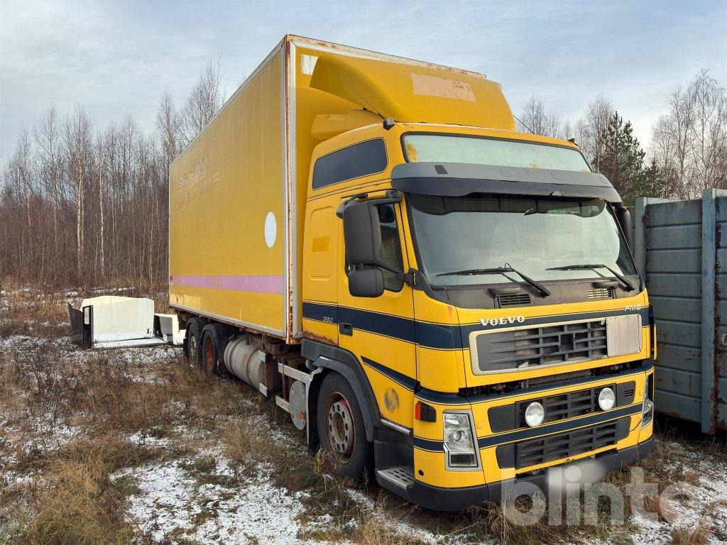 VOLVO FM9 6X2 - Kravas automašīna ar slēgto virsbūvi: foto 3 VOLVO FM9 6X2 - Kravas automašīna ar slēgto virsbūvi: foto 3