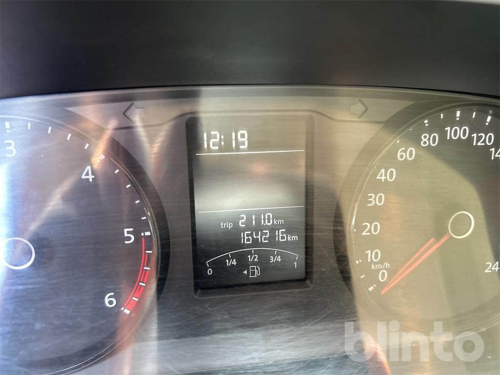 Volkswagen Bus T6 9 Sitzer (2015) - Mikroautobuss, Pasažieru furgons: foto 5 Volkswagen Bus T6 9 Sitzer (2015) - Mikroautobuss, Pasažieru furgons: foto 5