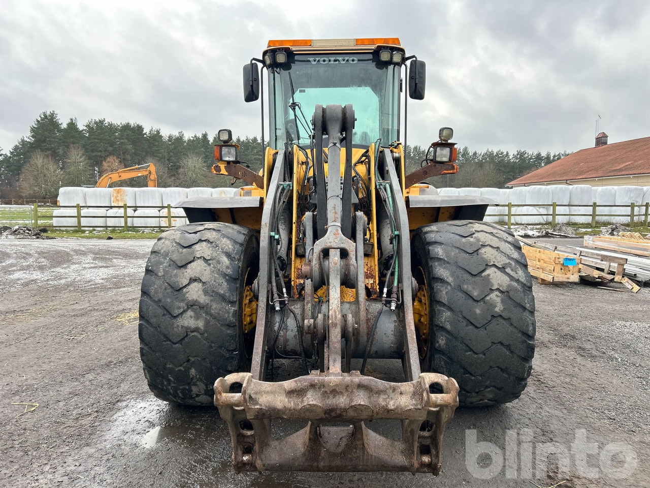 Volvo L110F - Riteņu iekrāvējs: foto 3 Volvo L110F - Riteņu iekrāvējs: foto 3