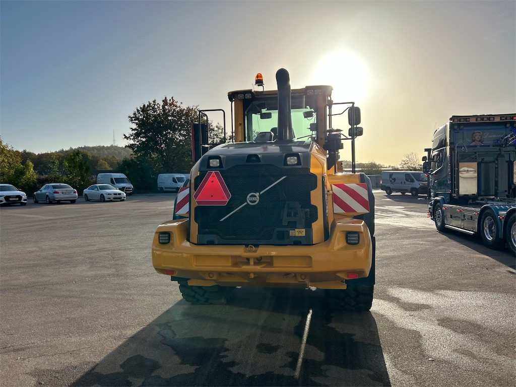 Volvo L120G - Riteņu iekrāvējs: foto 4 Volvo L120G - Riteņu iekrāvējs: foto 4