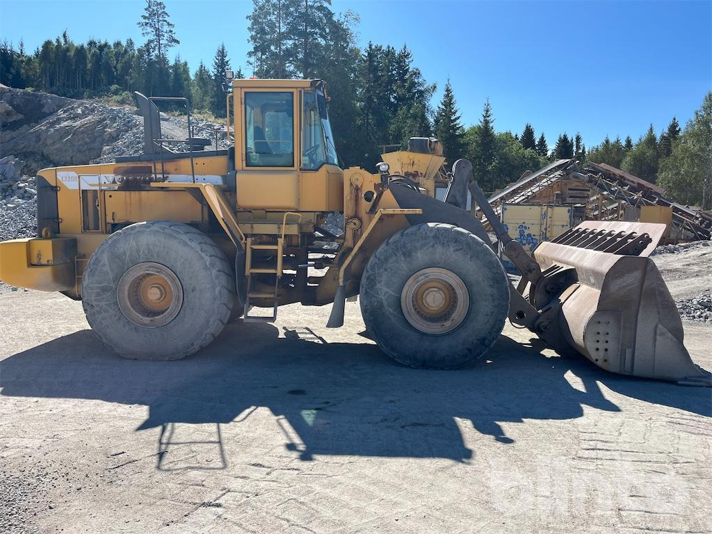 Volvo L220D - Riteņu iekrāvējs: foto 4 Volvo L220D - Riteņu iekrāvējs: foto 4
