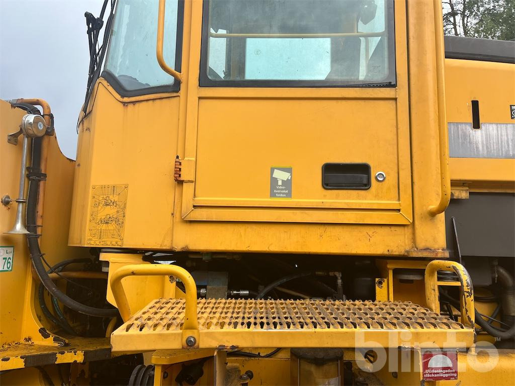 Riteņu iekrāvējs Volvo L220D: foto 24