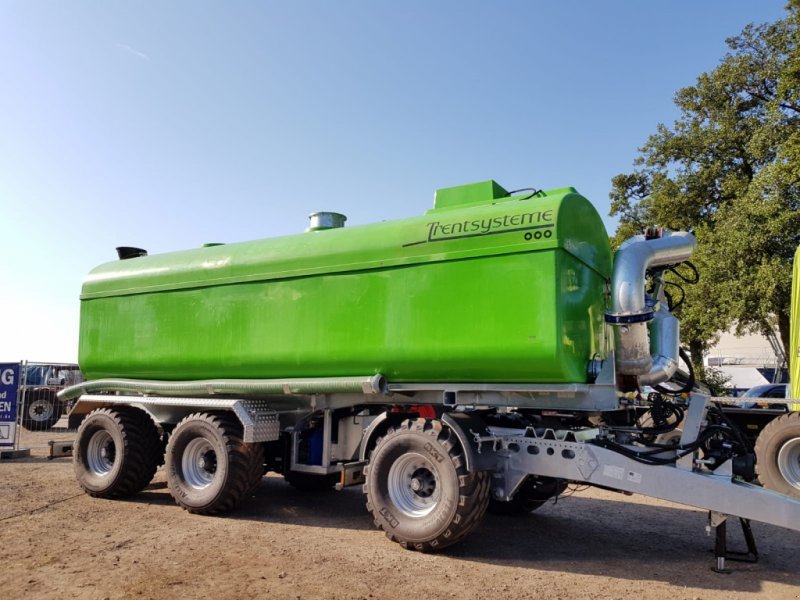 Jaunā Šķidrmēslu muca Güllezubringfass GFK: foto 6