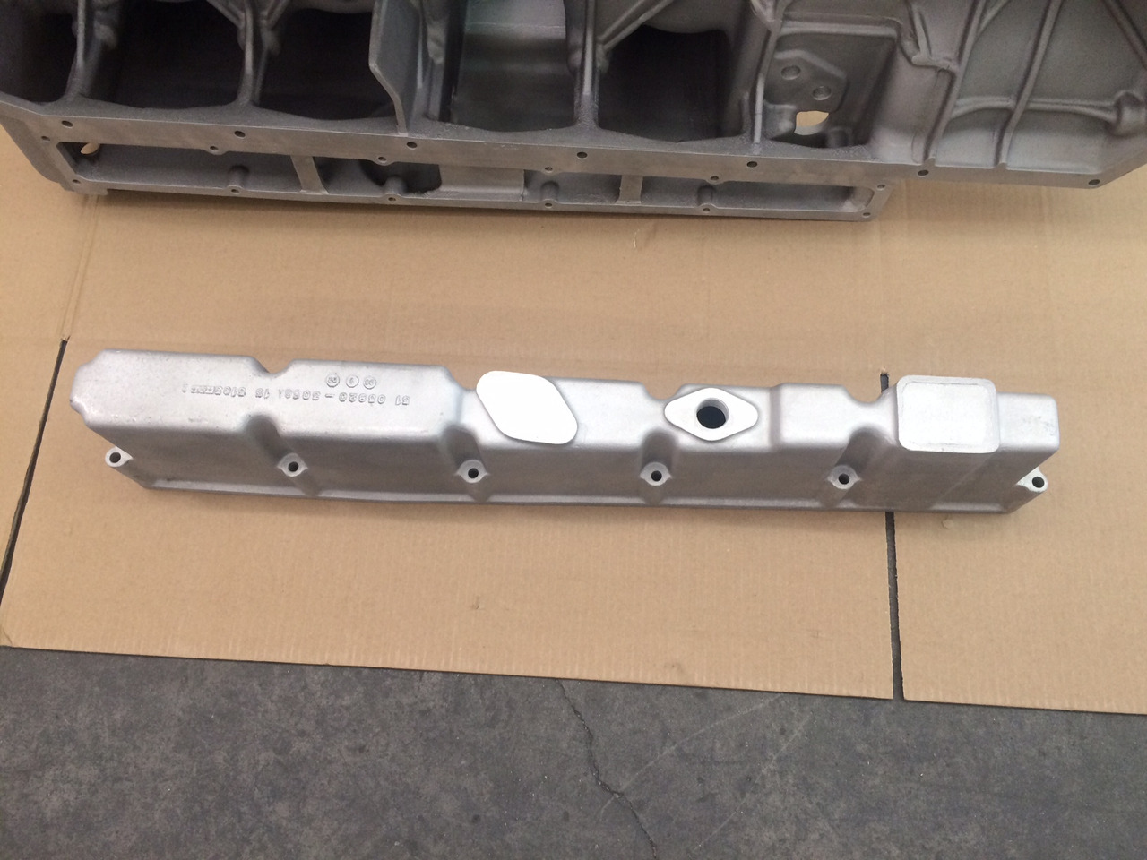 COPPA OLIO MAN 51058015690 + COPERCHIO COPPA OLIO MAN 51058200086 - Eļļas panna: foto 3 COPPA OLIO MAN 51058015690 + COPERCHIO COPPA OLIO MAN 51058200086 - Eļļas panna: foto 3