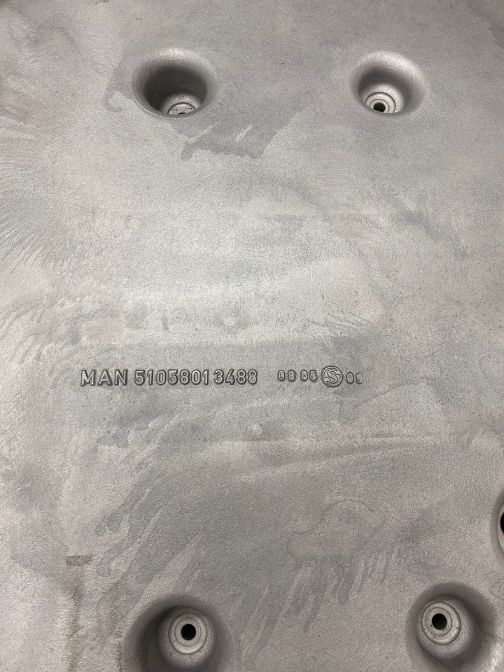 COPPA OLIO MOTORE BUS - 51058015764 - MAN D2066LOH26 - D2676LOH - Eļļas panna - Autobuss: foto 2 COPPA OLIO MOTORE BUS - 51058015764 - MAN D2066LOH26 - D2676LOH - Eļļas panna - Autobuss: foto 2