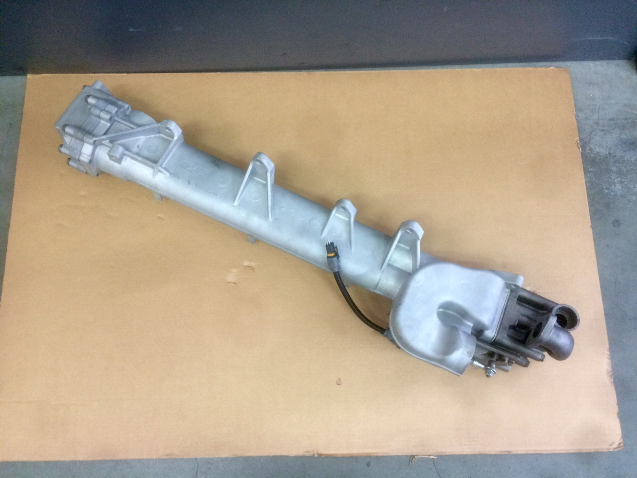 MODULO EGR (modulo ricircolo gas di scarico) - Motori MAN D2066 / D2676 - Euro 3 / Euro 4 - RIF. MAN 51081007047 - 51081007060 - 51081007063 - 51081007196 - EGR dzesētājs: foto 4 MODULO EGR (modulo ricircolo gas di scarico) - Motori MAN D2066 / D2676 - Euro 3 / Euro 4 - RIF. MAN 51081007047 - 51081007060 - 51081007063 - 51081007196 - EGR dzesētājs: foto 4