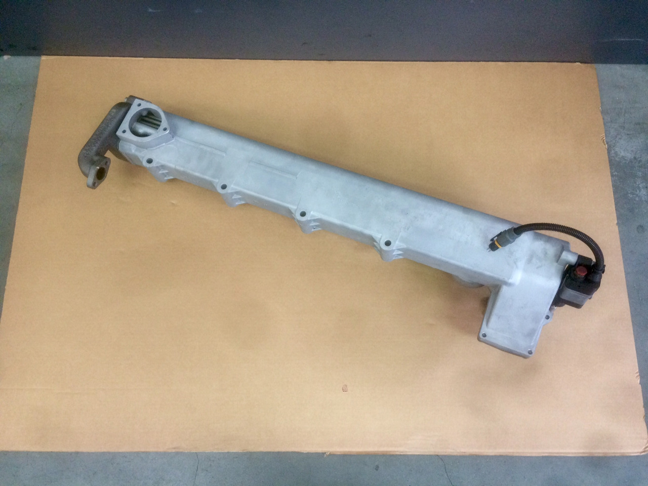 MODULO EGR (modulo ricircolo gas di scarico) - Motori MAN D2876 Common Rail - Euro 3 - RIF. MAN 51081007045 - 51081007054 - 51081007057 - 51081007087 - EGR dzesētājs: foto 5 MODULO EGR (modulo ricircolo gas di scarico) - Motori MAN D2876 Common Rail - Euro 3 - RIF. MAN 51081007045 - 51081007054 - 51081007057 - 51081007087 - EGR dzesētājs: foto 5