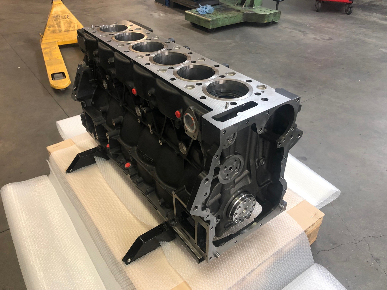 SHORTBLOCK MAN D2676 EURO 6c (camion) - Cilindru bloks - Kravas automašīna: foto 1 SHORTBLOCK MAN D2676 EURO 6c (camion) - Cilindru bloks - Kravas automašīna: foto 1