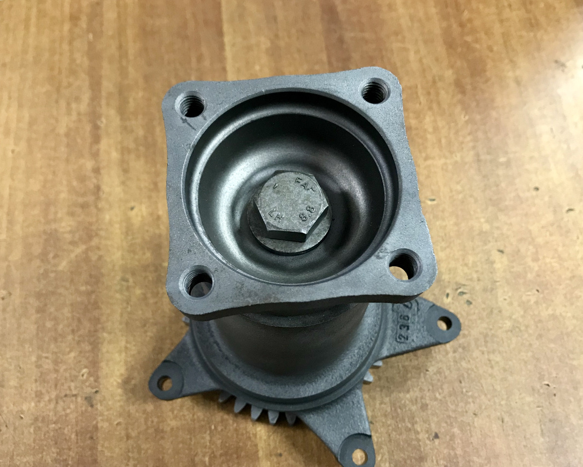 SUPPORTO PORTA VENTILATORE COMPLETO - MOTORI MAN D2066 / MAN D2676 - Dzesēšanas sistēma - Kravas automašīna: foto 1 SUPPORTO PORTA VENTILATORE COMPLETO - MOTORI MAN D2066 / MAN D2676 - Dzesēšanas sistēma - Kravas automašīna: foto 1