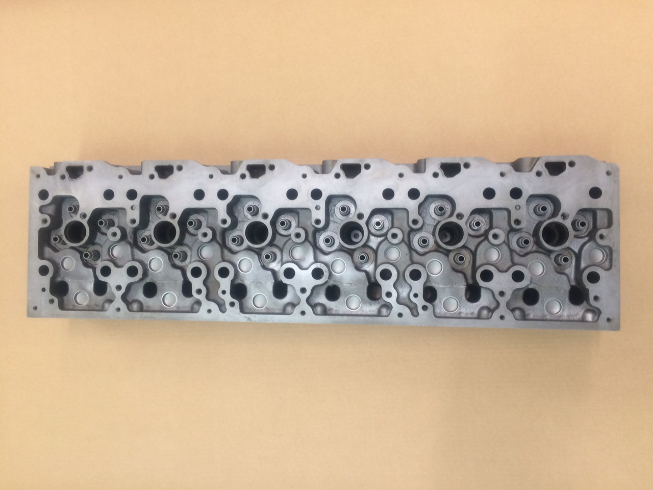 TESTATA CILINDRO - MAN 51031006095 - MOTORE MAN D0836 Common Rail - Motora galva: foto 3 TESTATA CILINDRO - MAN 51031006095 - MOTORE MAN D0836 Common Rail - Motora galva: foto 3