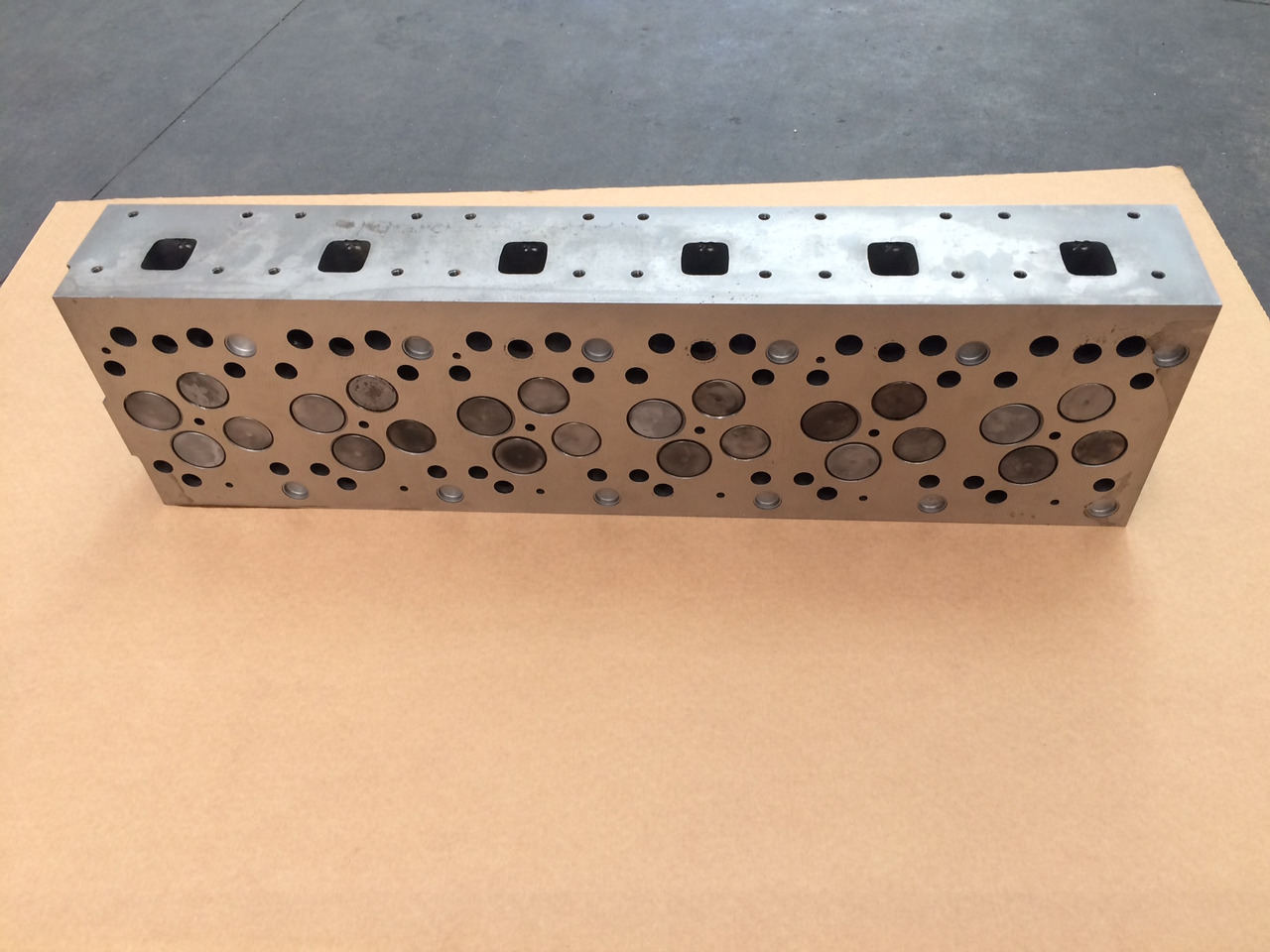 TESTATA CILINDRO MAN 51031006273 - MOTORE MAN D0836 Common Rail - Motora galva: foto 1 TESTATA CILINDRO MAN 51031006273 - MOTORE MAN D0836 Common Rail - Motora galva: foto 1