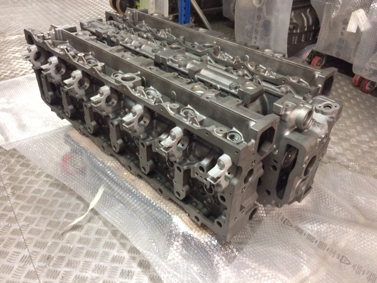 TESTATA MAN D2066 / D2676 - EURO 6 - 85HZ - Motora galva: foto 2 TESTATA MAN D2066 / D2676 - EURO 6 - 85HZ - Motora galva: foto 2