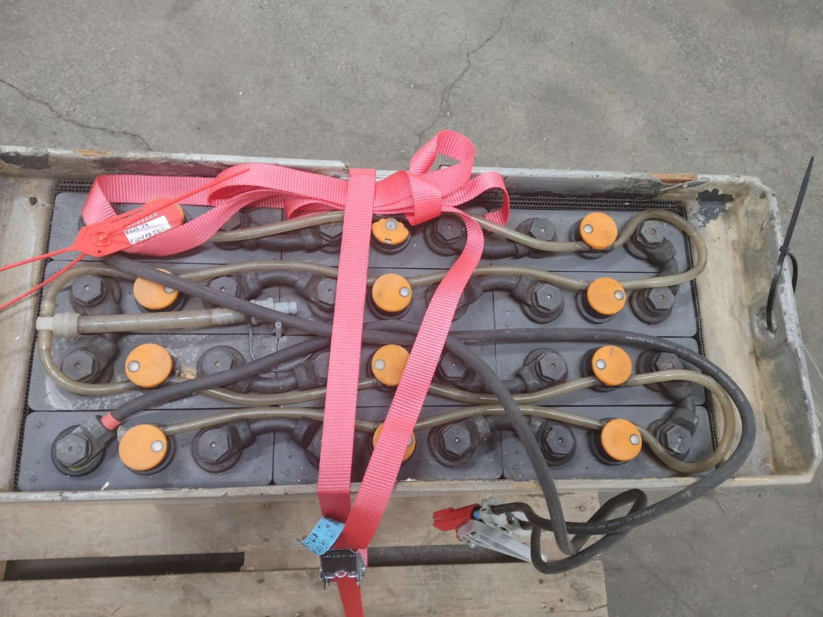 Avb 24V465AH - Akumulators - Iekraušanas tehnika: foto 3 Avb 24V465AH - Akumulators - Iekraušanas tehnika: foto 3