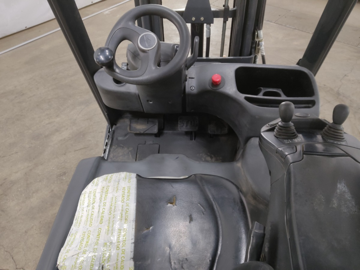Linde E15 - Elektroiekrāvējs: foto 3 Linde E15 - Elektroiekrāvējs: foto 3