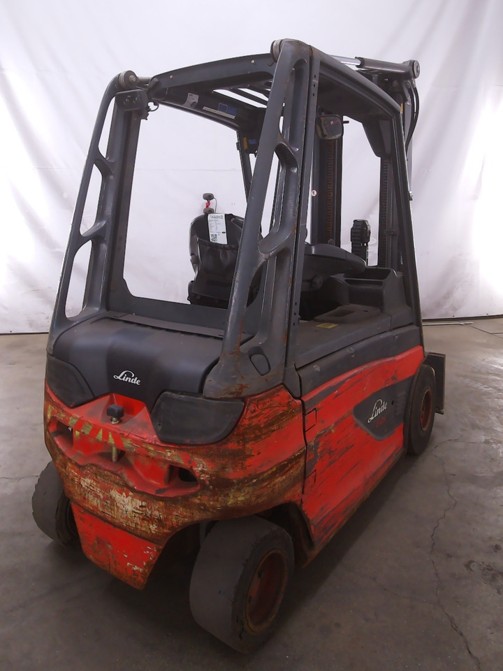 Linde E25 - Elektroiekrāvējs: foto 2 Linde E25 - Elektroiekrāvējs: foto 2