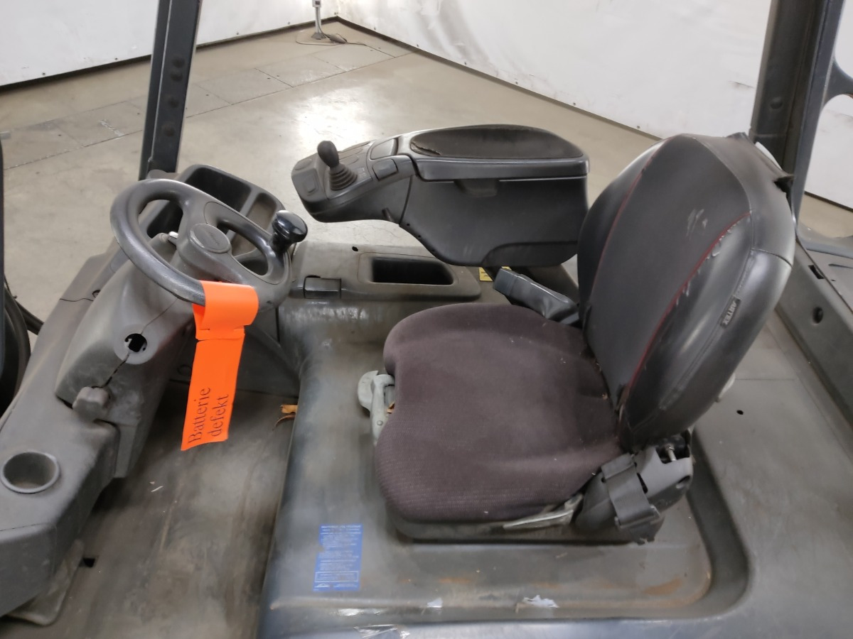 Linde E25 - Elektroiekrāvējs: foto 3 Linde E25 - Elektroiekrāvējs: foto 3