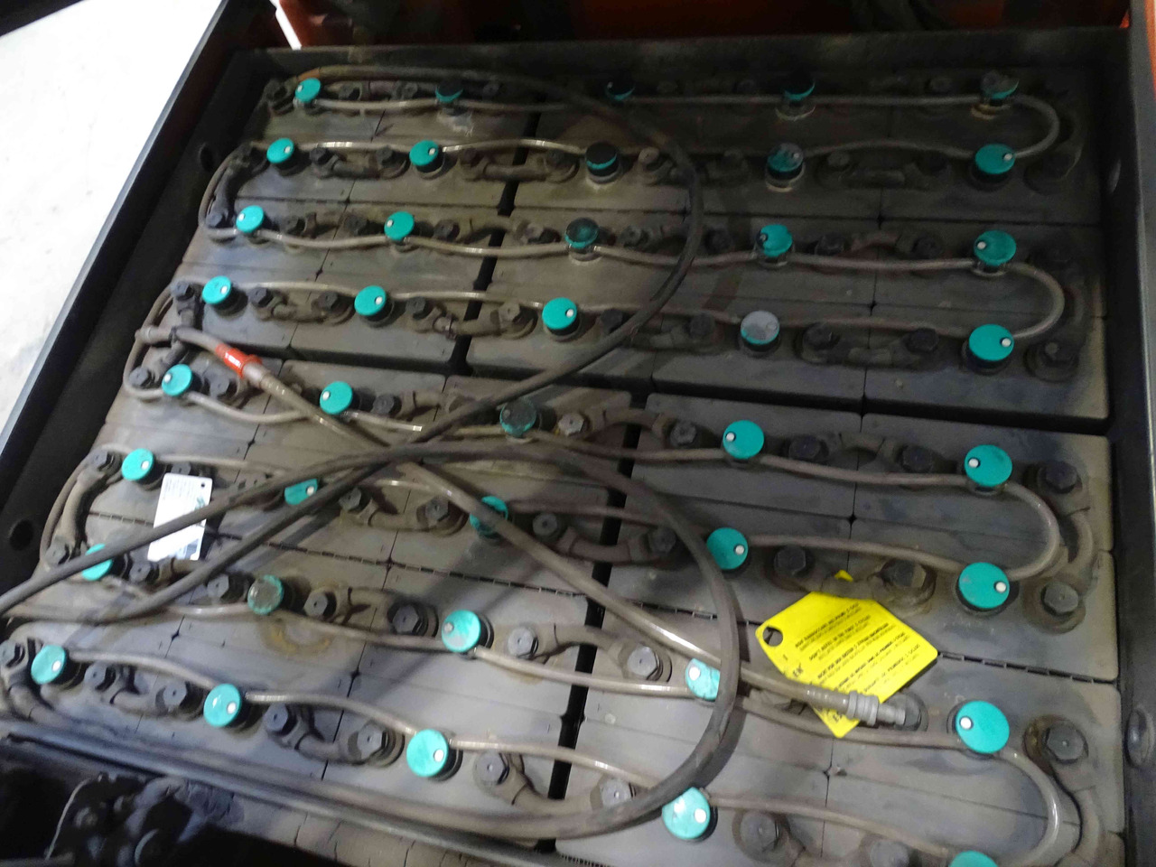 Linde E30 - Elektroiekrāvējs: foto 4 Linde E30 - Elektroiekrāvējs: foto 4