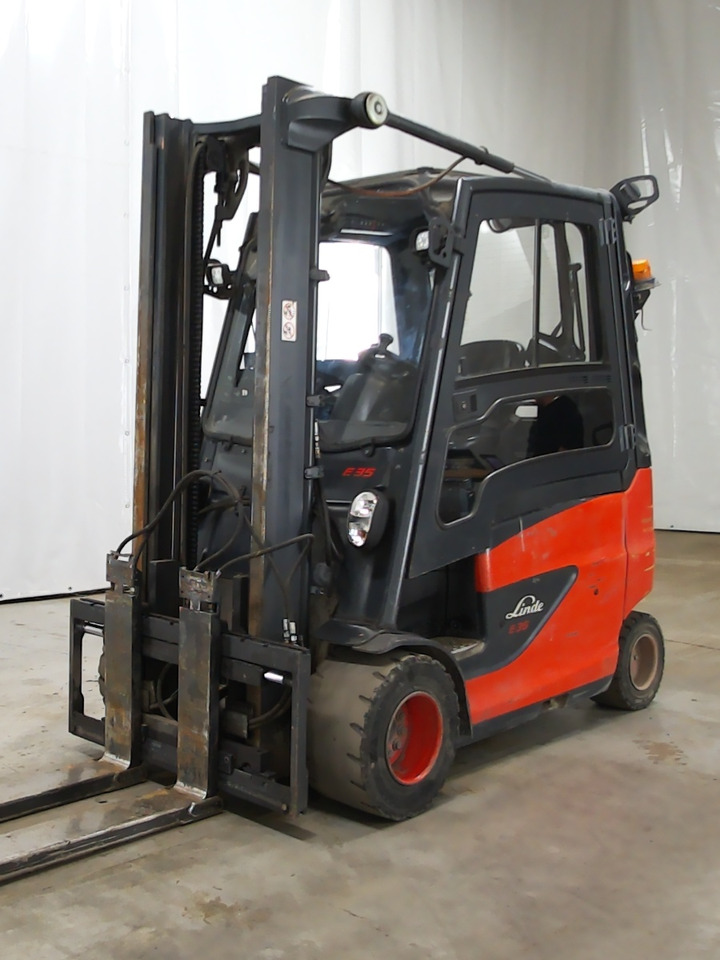 Linde E35 - Elektroiekrāvējs: foto 1 Linde E35 - Elektroiekrāvējs: foto 1