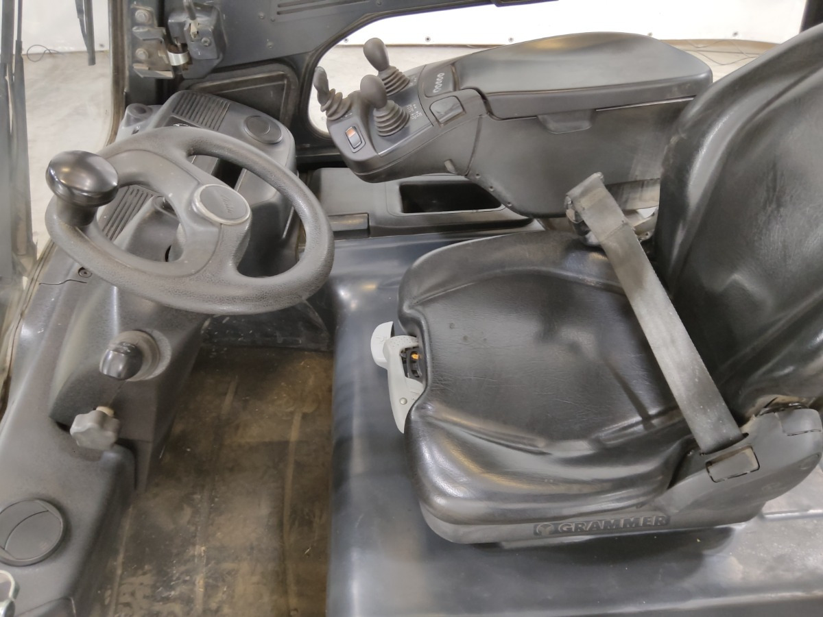 Linde E35 - Elektroiekrāvējs: foto 3 Linde E35 - Elektroiekrāvējs: foto 3