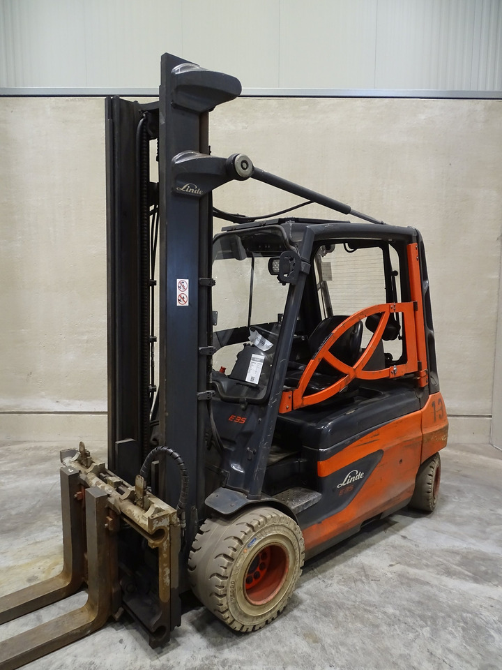 Linde E35L-01 - Elektroiekrāvējs: foto 1 Linde E35L-01 - Elektroiekrāvējs: foto 1