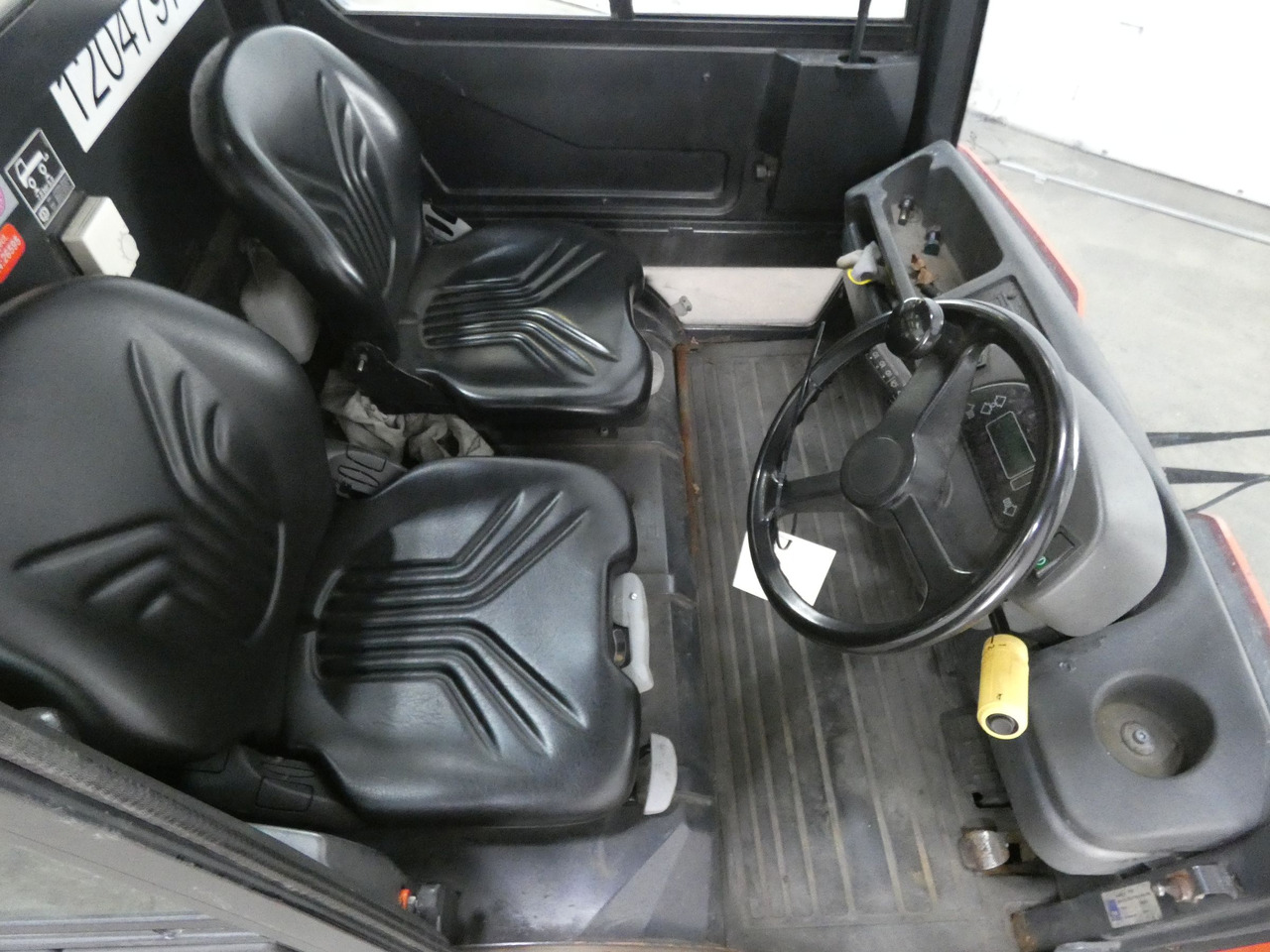 Linde P250 - Noliktavas vilcējs: foto 3 Linde P250 - Noliktavas vilcējs: foto 3