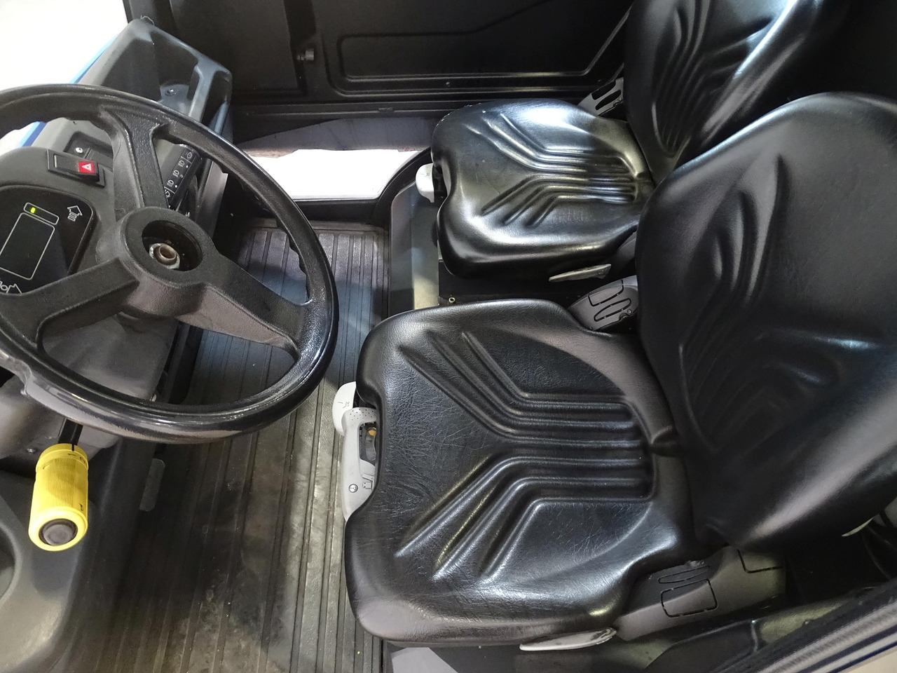 Linde P250 - Noliktavas vilcējs: foto 3 Linde P250 - Noliktavas vilcējs: foto 3