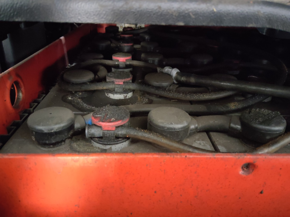 Linde R14X-03 - Bīdmasta krautņotājs: foto 4 Linde R14X-03 - Bīdmasta krautņotājs: foto 4