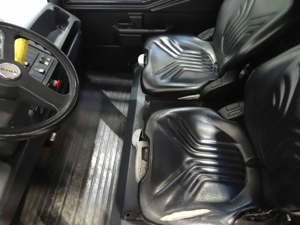 Still R07-25 - Noliktavas vilcējs: foto 3 Still R07-25 - Noliktavas vilcējs: foto 3