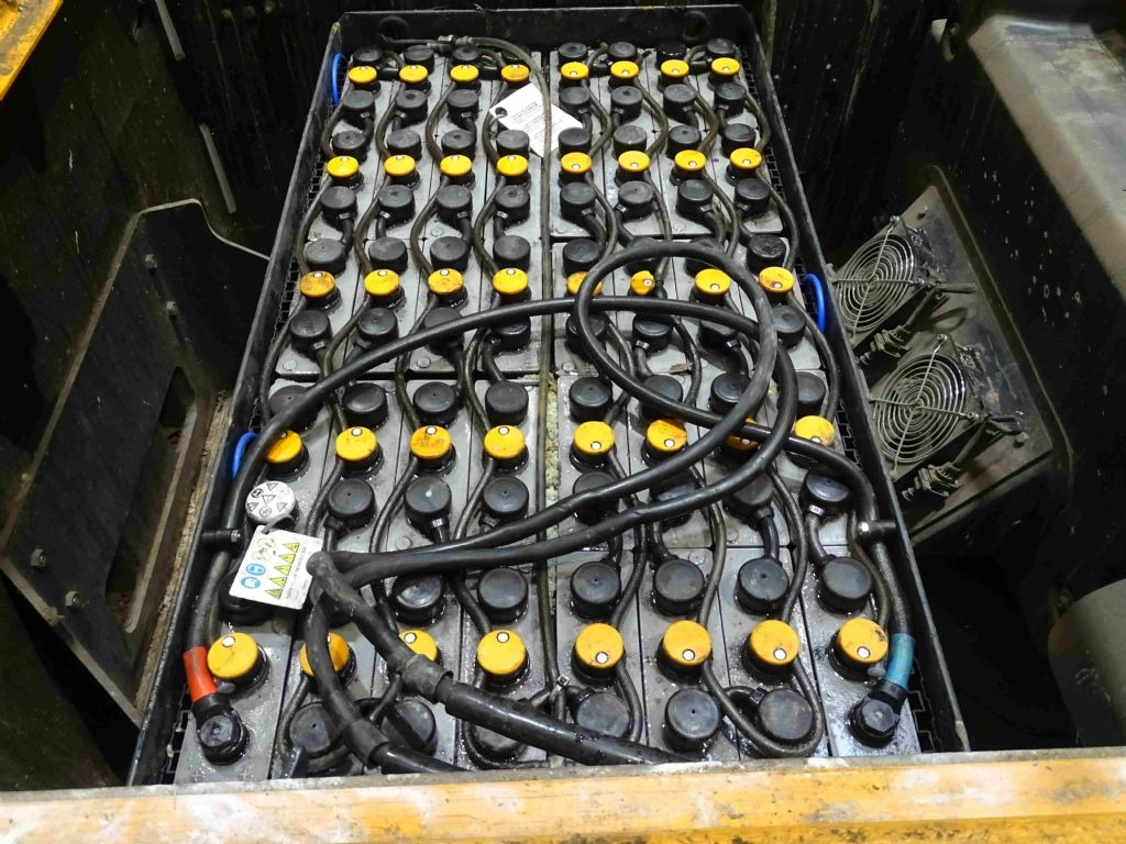 Still R08-20 - Noliktavas vilcējs: foto 4 Still R08-20 - Noliktavas vilcējs: foto 4