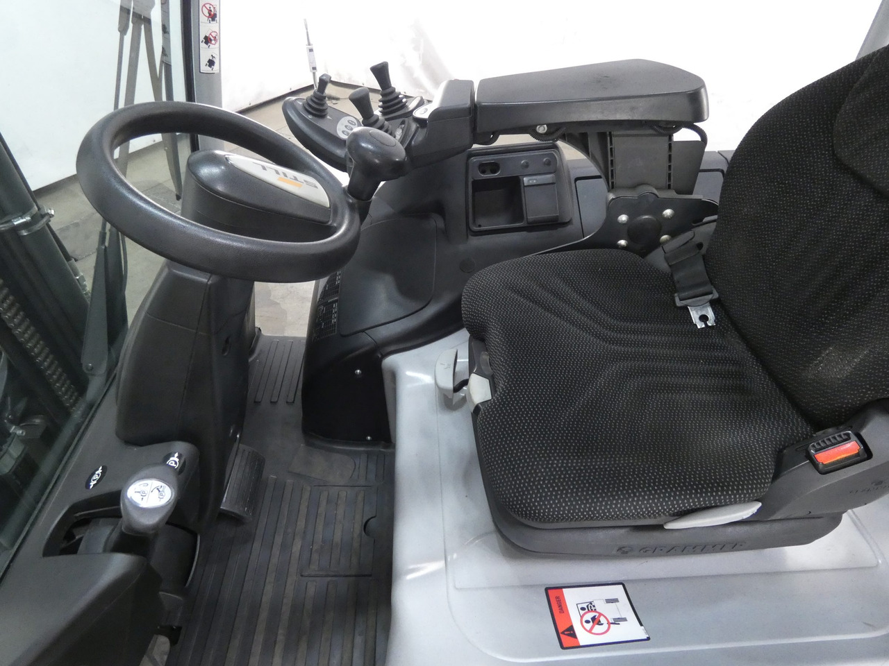 Still RX60-25 - Elektroiekrāvējs: foto 3 Still RX60-25 - Elektroiekrāvējs: foto 3