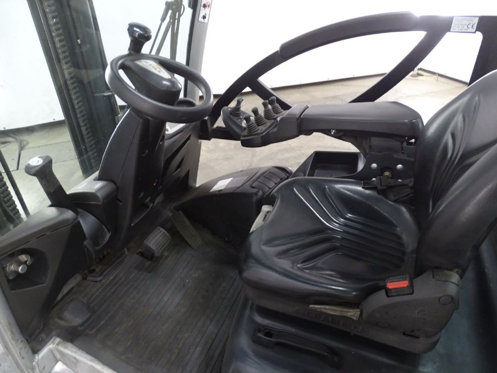 Still RX70-35 - Dīzeļiekrāvējs: foto 3 Still RX70-35 - Dīzeļiekrāvējs: foto 3