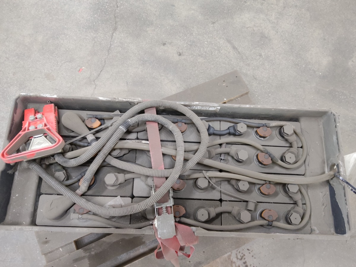 Weitere 24V - Akumulators - Iekraušanas tehnika: foto 3 Weitere 24V - Akumulators - Iekraušanas tehnika: foto 3