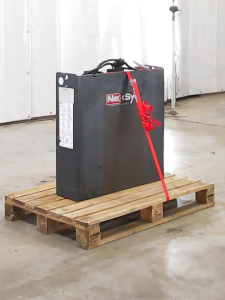 Weitere 24V420AH - Akumulators - Iekraušanas tehnika: foto 1 Weitere 24V420AH - Akumulators - Iekraušanas tehnika: foto 1