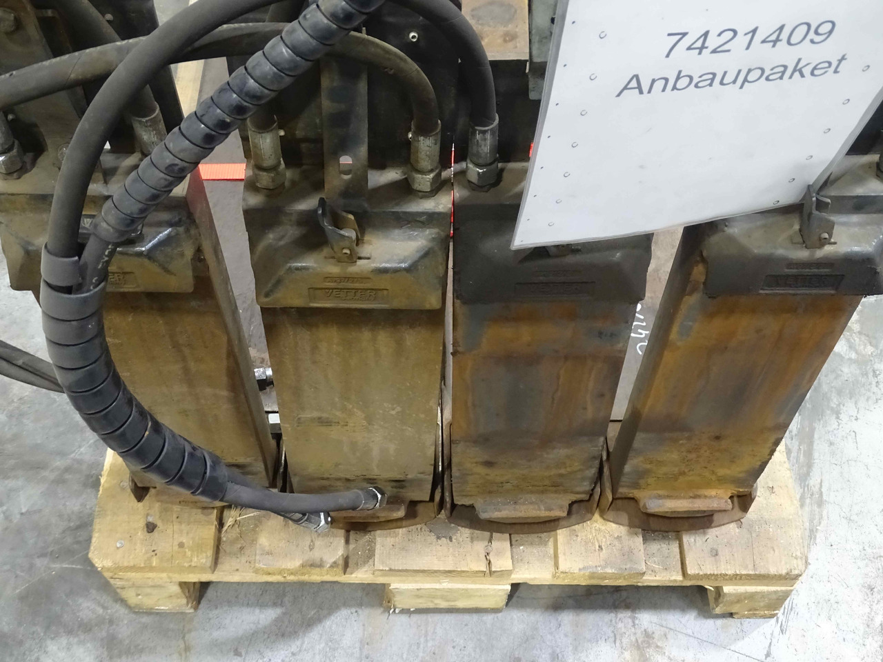 Weitere 2XANBAUGERÄTE - Dakšas: foto 3 Weitere 2XANBAUGERÄTE - Dakšas: foto 3