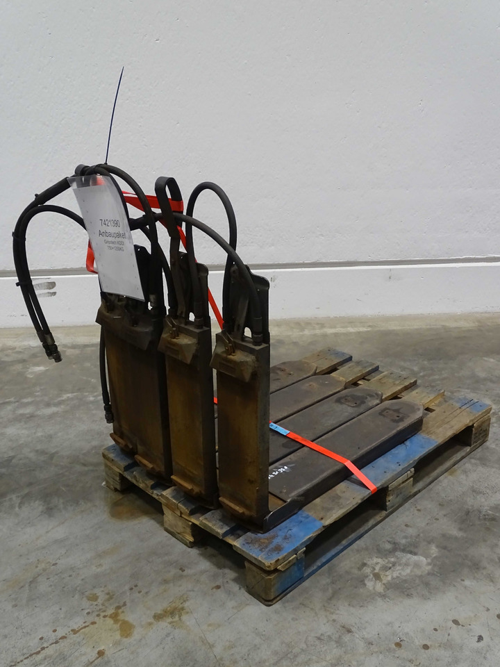 Weitere 2XANBAUGERÄTE - Dakšas: foto 2 Weitere 2XANBAUGERÄTE - Dakšas: foto 2