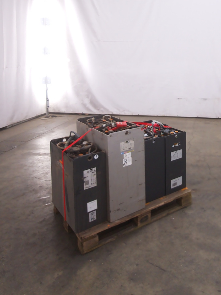 Weitere 4XBATTERIEN - Akumulators - Iekraušanas tehnika: foto 1 Weitere 4XBATTERIEN - Akumulators - Iekraušanas tehnika: foto 1