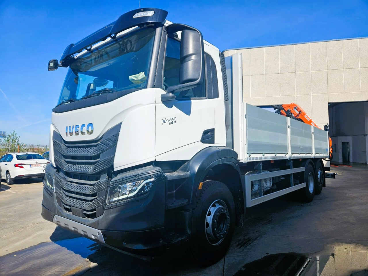 Iveco X-Way AD300X46Z HR ON+ - Bortu kravas automašīna/ Platforma, Kravas auto ar manipulatoru: foto 1 Iveco X-Way AD300X46Z HR ON+ - Bortu kravas automašīna/ Platforma, Kravas auto ar manipulatoru: foto 1