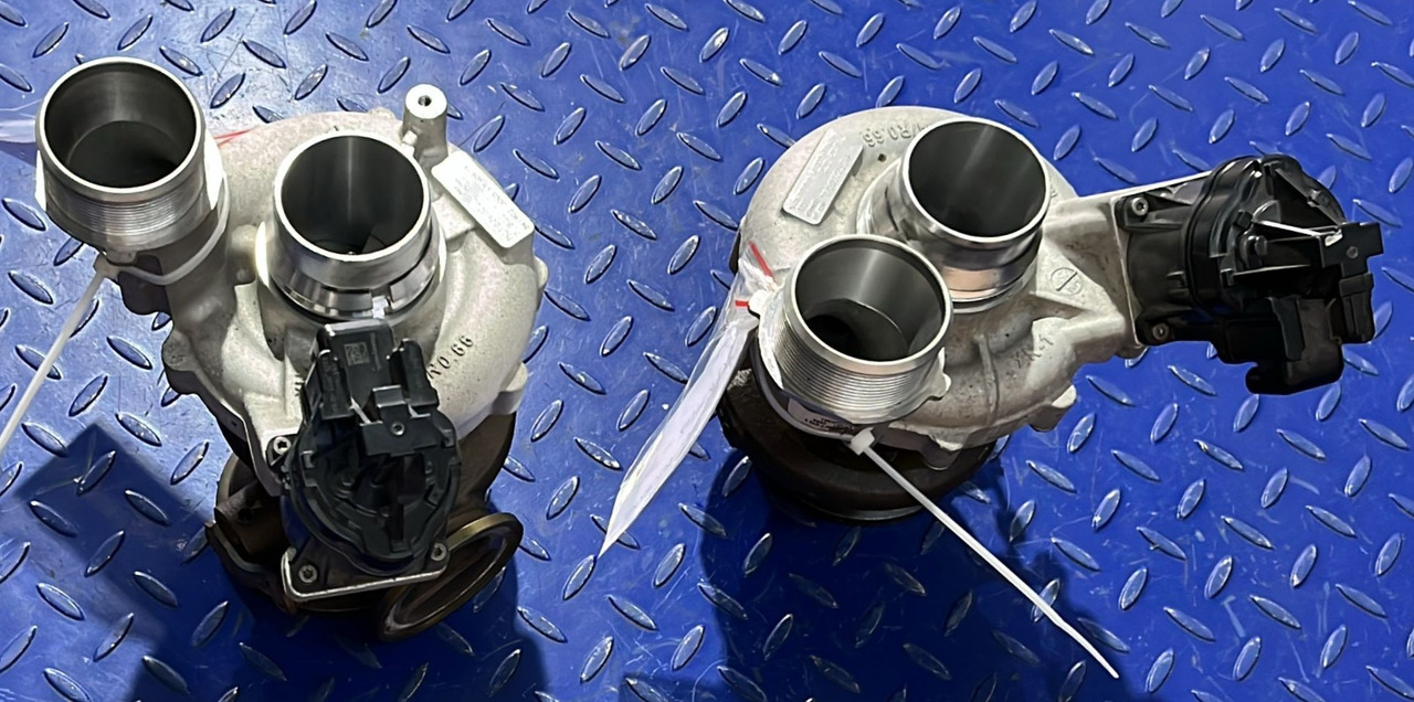 BMW Turbochargers S63 V8 7852372/7852373 - Turbīna: foto 2 BMW Turbochargers S63 V8 7852372/7852373 - Turbīna: foto 2