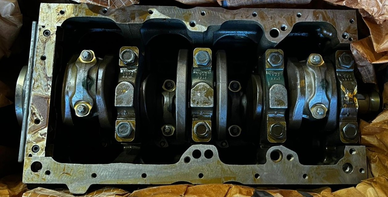 CATERPILLAR 359-0731 – Genuine Caterpillar Engine Block - CAT 3054C - Dzinējs: foto 1 CATERPILLAR 359-0731 – Genuine Caterpillar Engine Block - CAT 3054C - Dzinējs: foto 1