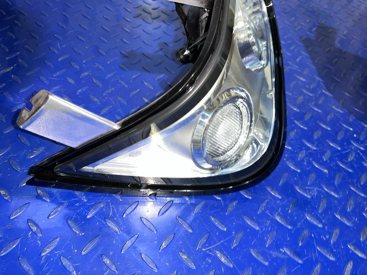 HELLA Headlight Set 1KE996 600-05 / 06 - Tuvās gaismas: foto 3 HELLA Headlight Set 1KE996 600-05 / 06 - Tuvās gaismas: foto 3
