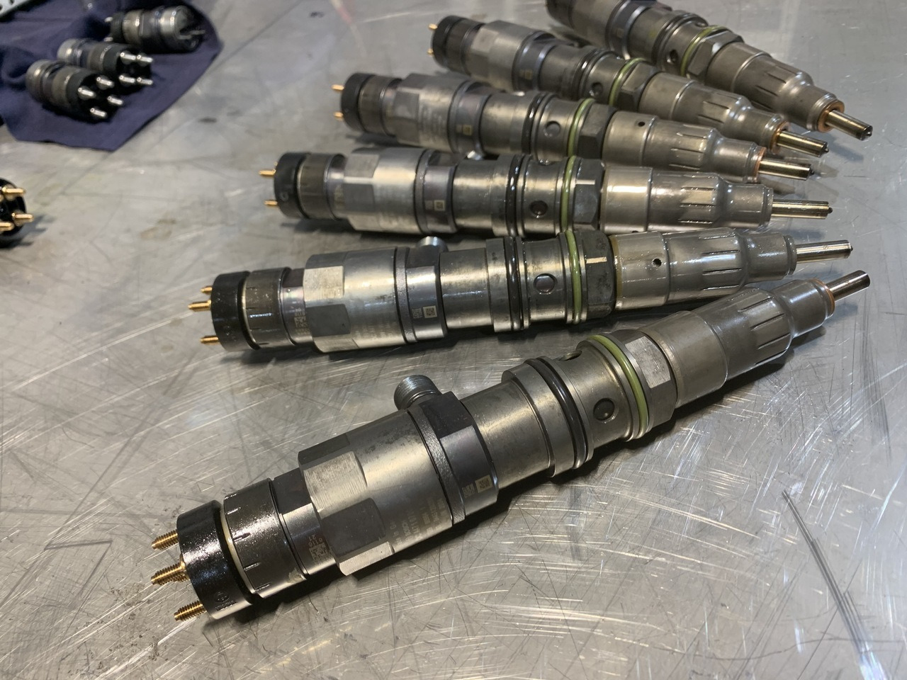 Injectors Detroit Diesel DD15 A4710700887 0445120386 - Inžektors - Kravas automašīna: foto 3 Injectors Detroit Diesel DD15 A4710700887 0445120386 - Inžektors - Kravas automašīna: foto 3