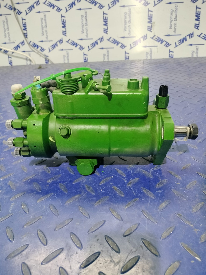 JOHN DEERE 6605/Injection Pump Delphi Injection Pump - Universāla rezerves daļa - Traktors: foto 1 JOHN DEERE 6605/Injection Pump Delphi Injection Pump - Universāla rezerves daļa - Traktors: foto 1