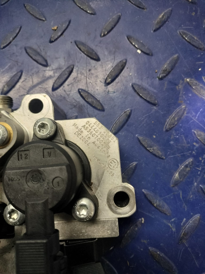 MERCEDES-BENZ Atego 2015 om934 fuel metering unit A9360700255 A9360700255 - Degvielas sūknis - Kravas automašīna: foto 3 MERCEDES-BENZ Atego 2015 om934 fuel metering unit A9360700255 A9360700255 - Degvielas sūknis - Kravas automašīna: foto 3