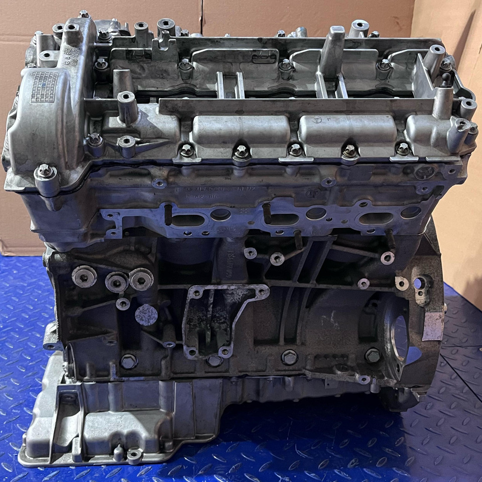MERCEDES-BENZ Motor Reconditionat OM642.899 - Dzinējs - Kravas automašīna: foto 4 MERCEDES-BENZ Motor Reconditionat OM642.899 - Dzinējs - Kravas automašīna: foto 4