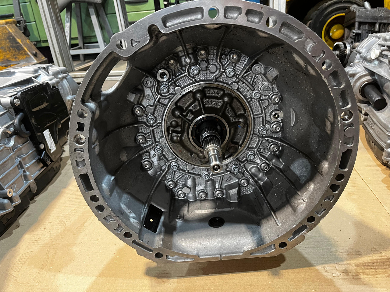 MERCEDES-BENZ Transmission 8G 722.908 Automatic C218 X218 W212 W205 - Transmisija: foto 4 MERCEDES-BENZ Transmission 8G 722.908 Automatic C218 X218 W212 W205 - Transmisija: foto 4