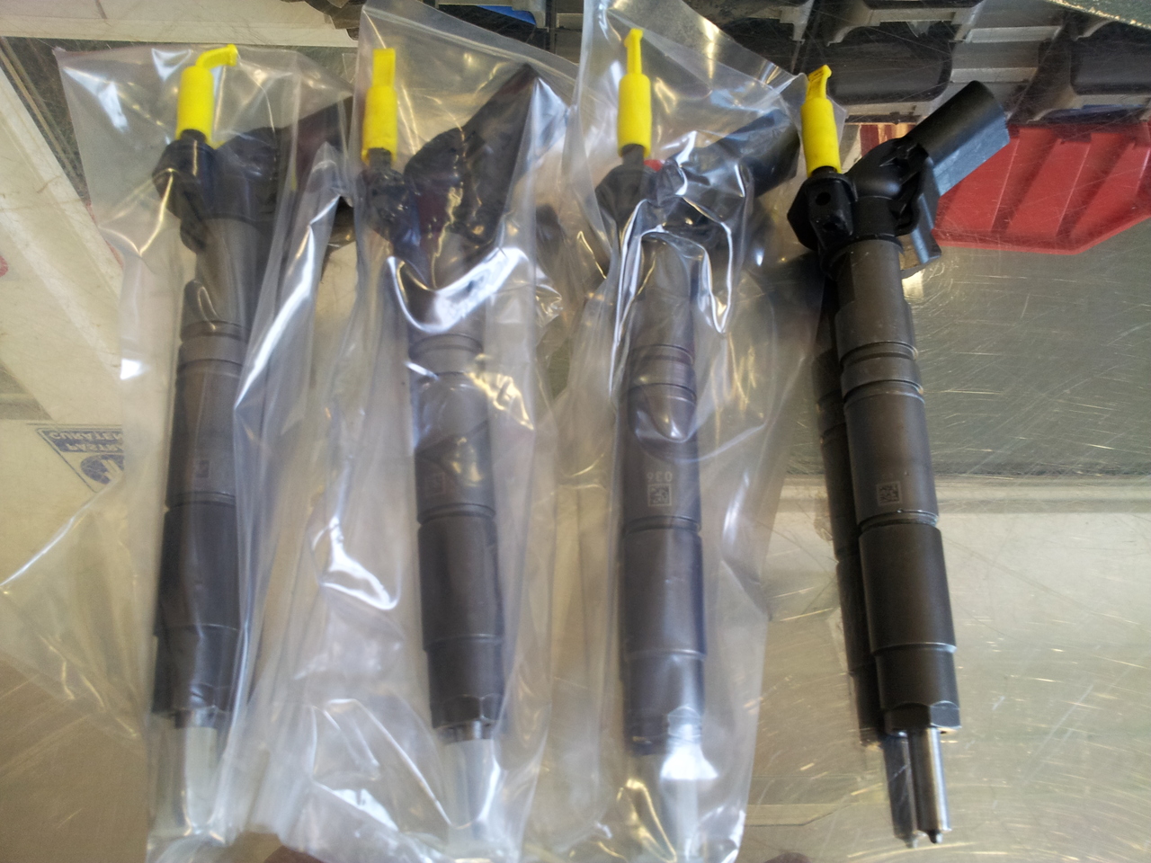 Mercedes 3.0L Euro 4 Piezo Injectors 0445115064 A6420701387 Sprinter, Vito, Viano, E Class, S Class, ML R Class, G CLass - Inžektors - Starppilsētu autobuss: foto 3 Mercedes 3.0L Euro 4 Piezo Injectors 0445115064 A6420701387 Sprinter, Vito, Viano, E Class, S Class, ML R Class, G CLass - Inžektors - Starppilsētu autobuss: foto 3