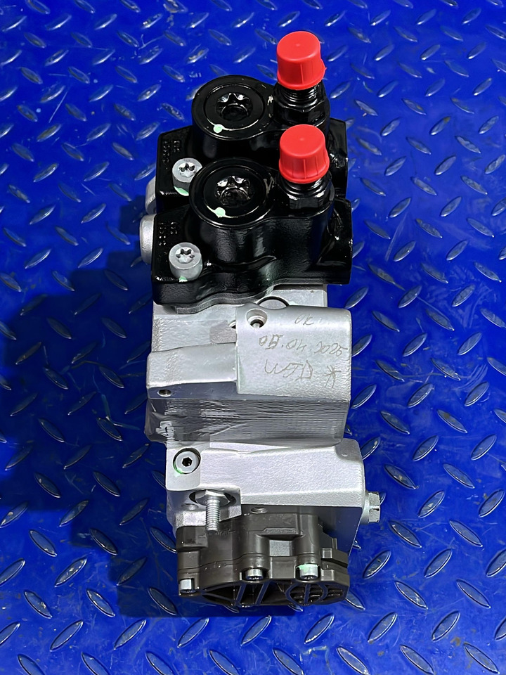 Mercedes Actros MP4 Diesel Pump A4700902150 Euro 6 - Degvielas sūknis: foto 4 Mercedes Actros MP4 Diesel Pump A4700902150 Euro 6 - Degvielas sūknis: foto 4