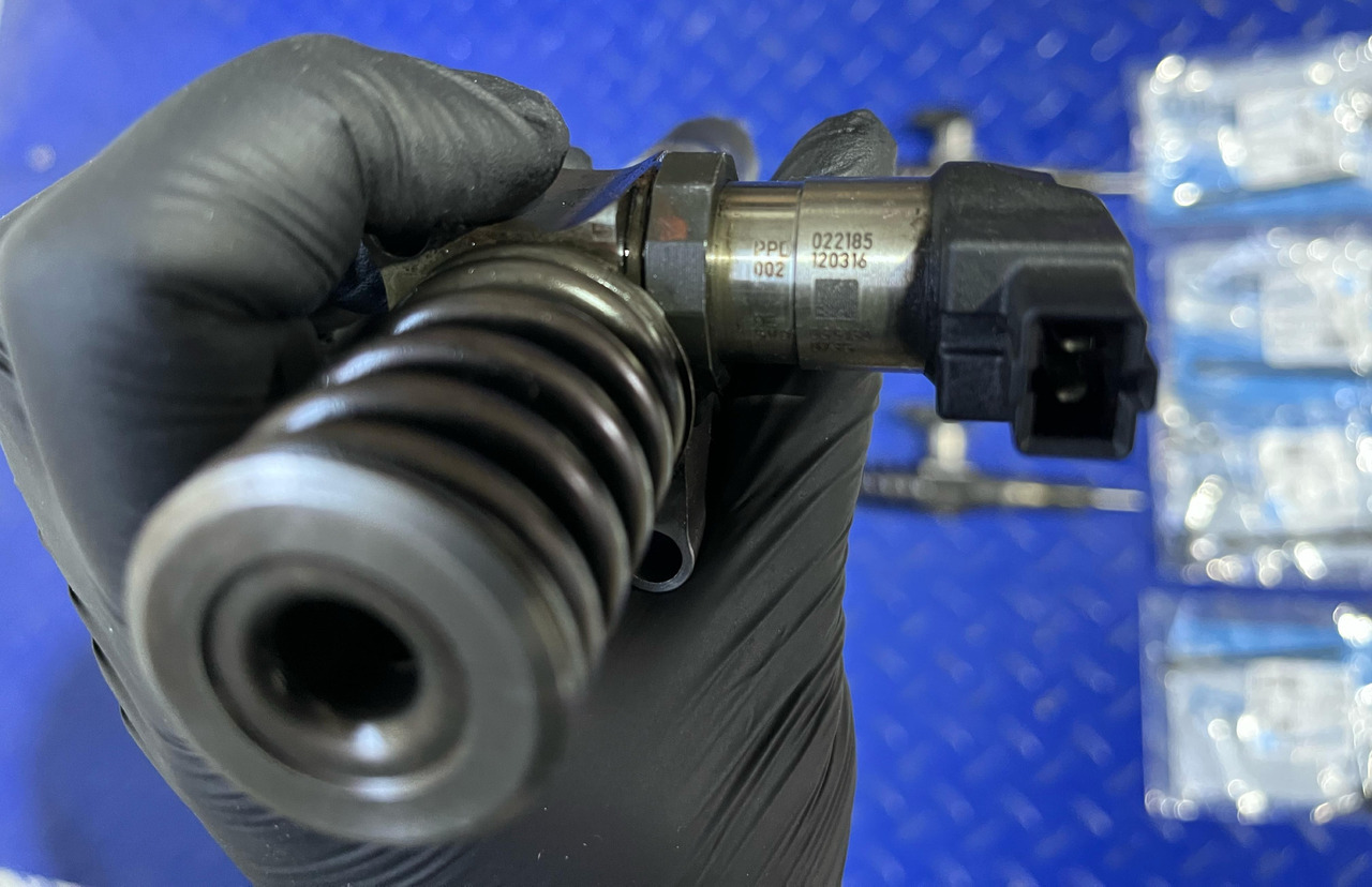 VW Injector VW Passat B6 - Inžektors: foto 5 VW Injector VW Passat B6 - Inžektors: foto 5
