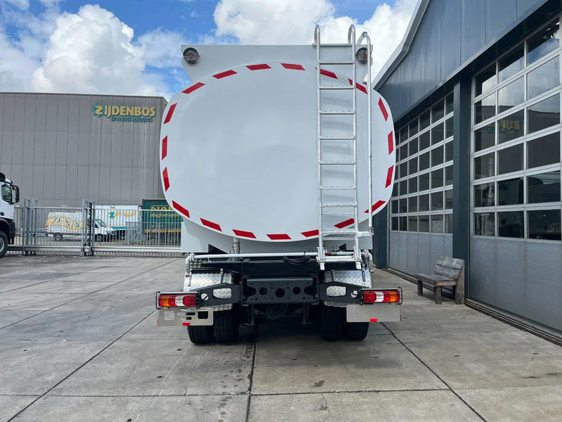 Mercedes-Benz Arocs 3340 6x4 Water Tank Truck - Autocisterna: foto 4 Mercedes-Benz Arocs 3340 6x4 Water Tank Truck - Autocisterna: foto 4