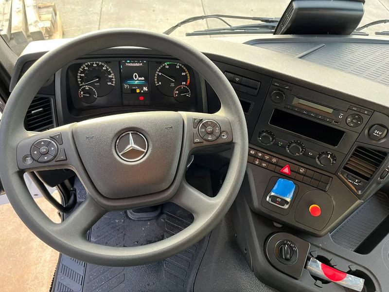 Mercedes-Benz Arocs 3340 A 6x6 Cargo Truck līzingu Mercedes-Benz Arocs 3340 A 6x6 Cargo Truck: foto 11